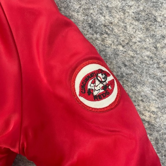 VTG Locker Line Cincinnati Reds Satin Bomber Jacket Red Toddler Size 3 90s - Picture 8 of 10